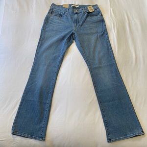 NWT Levi’s Classic Bootcut Jeans